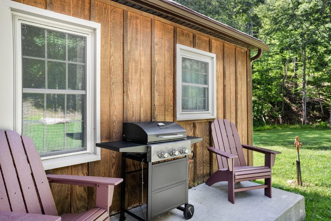 River Access W Hot Tub, Grill, Wifi, & Fire Pit! Lost City Exterior foto