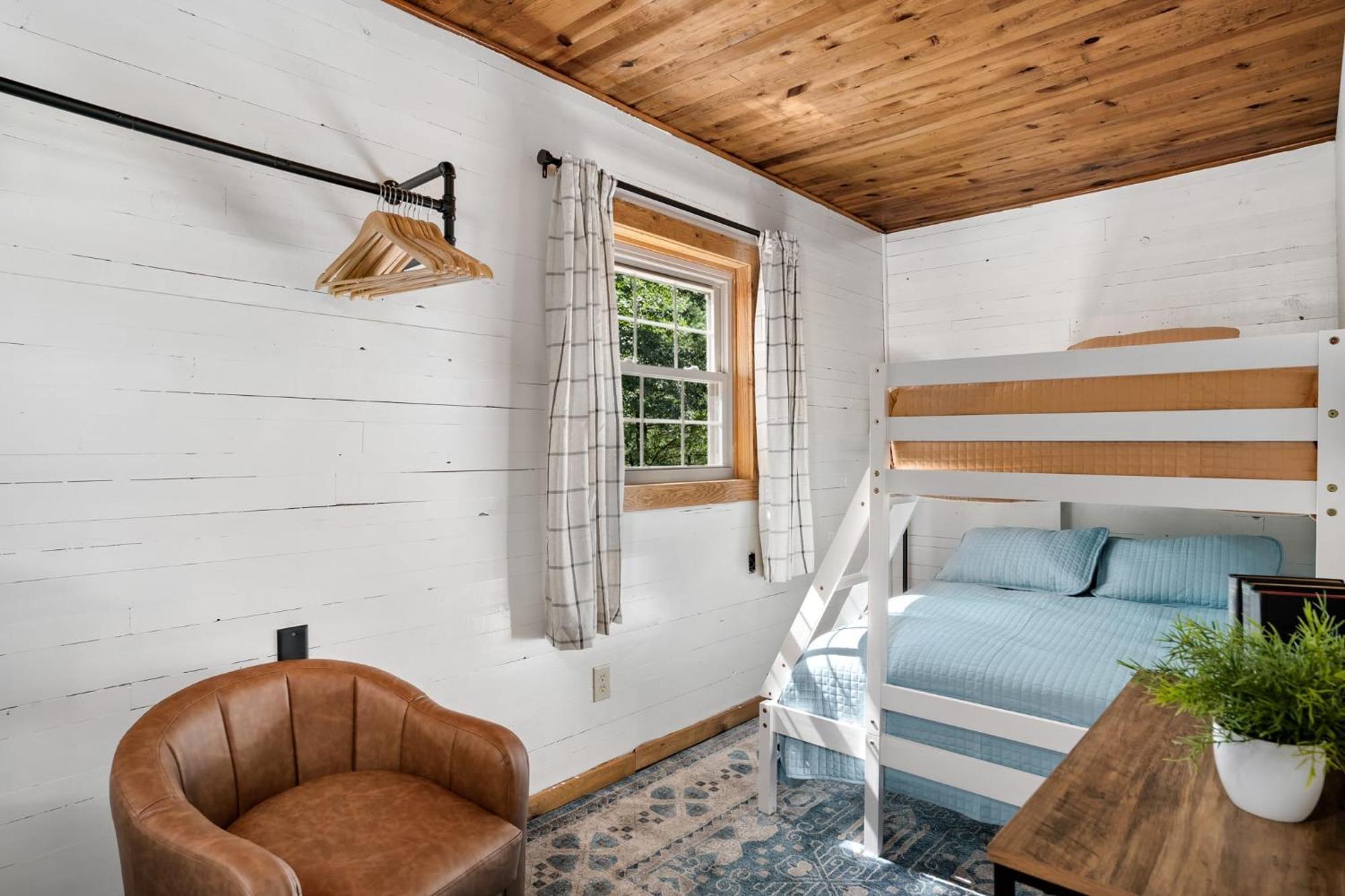 River Access W Hot Tub, Grill, Wifi, & Fire Pit! Lost City Exterior foto